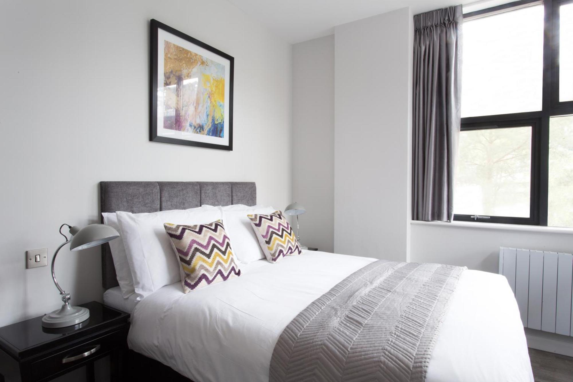 Cotels At 7Zero1 Serviced Apartments - Modern Apartments, Superfast Broadband, Free Parking, Centrally Located Milton Keynes Exteriör bild
