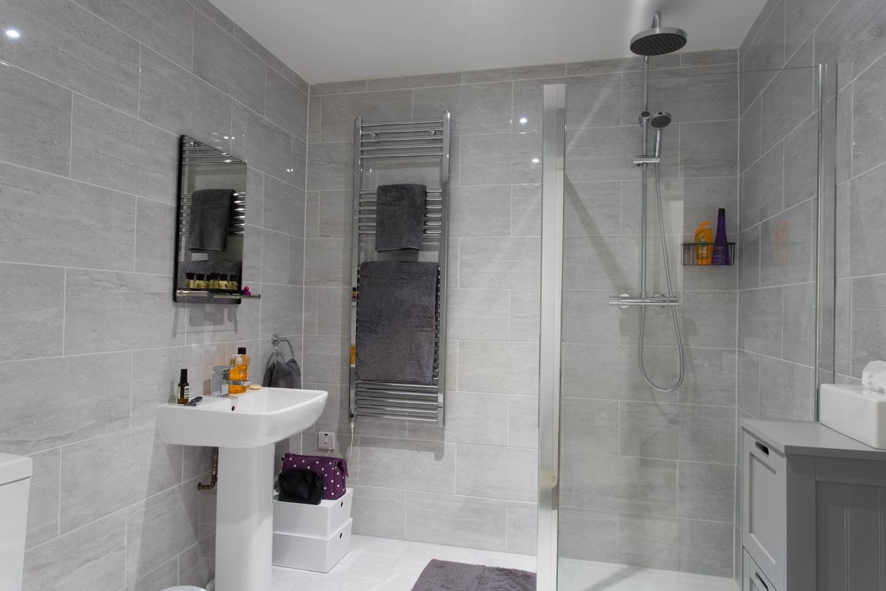 Cotels At 7Zero1 Serviced Apartments - Modern Apartments, Superfast Broadband, Free Parking, Centrally Located Milton Keynes Exteriör bild